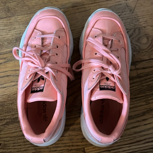 Adidas Pink Sneakers 7.5 - Picture 2 of 7